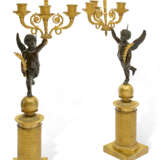 PAIRE DE CANDÉLABRES D'ÉPOQUE CHARLES X - фото 2