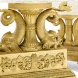 ENSEMBLE DE TROIS SURTOUTS DE LA FIN DE L'ÉPOQUE EMPIRE - photo 3