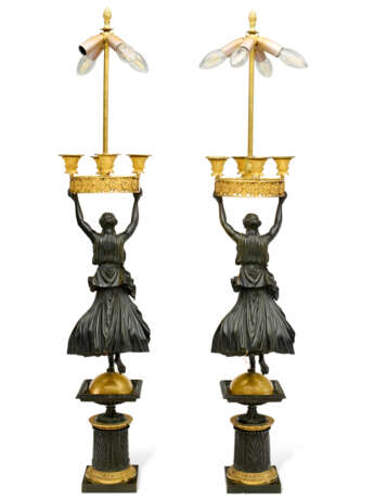 PAIRE DE CANDELABRES D'EPOQUE EMPIRE - photo 4