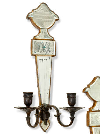 SUITE DE CINQ APPLIQUES DU DÉBUT DU XXE SIÈCLE - photo 3