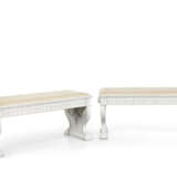 PAIRE DE BANQUETTES DE STYLE GEORGE III - Foto 2