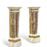 PAIRE DE GAINES DE STYLE LOUIS XIV - Foto 2