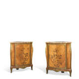 PAIRE D'ENCOIGNURES D'ÉPOQUE TRANSITION - Foto 1