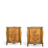 PAIRE D'ENCOIGNURES D'ÉPOQUE TRANSITION - Foto 3