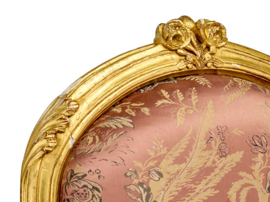 PAIRE DE CHAISES À LA REINE D'ÉPOQUE LOUIS XV - Foto 3