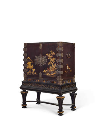 CABINET EN LAQUE NASHIJI NOIRE ET OR DE STYLE EXPORT - Foto 2 CABINET EN LAQUE NASHIJI NOIRE ET OR DE STYLE EXPORT - Foto 2