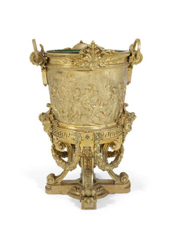 ATTRIBUÉE À LA MAISON BOUDET, DANS LE GOÛT DE CLODION, FIN DU XIXE SIÈCLE - photo 1