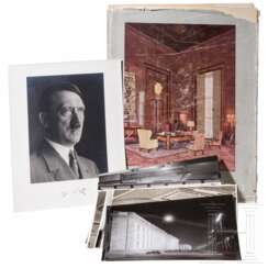 Adolf Hitler - signiertes Portraitfoto mit weiteren Fotos und Buch