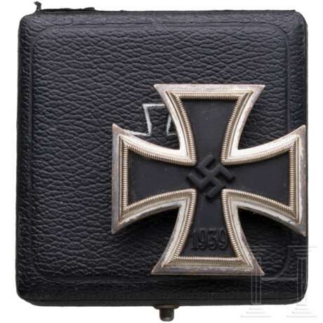 Eisernes Kreuz 1939 1. Klasse im Verleihungsetui - Foto 1 Eisernes Kreuz 1939 1. Klasse im Verleihungsetui - Foto 1