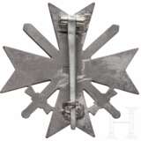 Kriegsverdienstkreuz 1. Klasse mit Schwertern im Etui, Hersteller "3" - фото 2