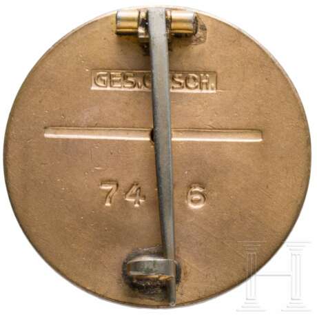 Goldenes Ehrenzeichen der NSDAP (Goldenes Parteiabzeichen) in der großen 30-mm-Ausführung - photo 2
