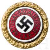 Goldenes Ehrenzeichen der NSDAP (Goldenes Parteiabzeichen) in der kleinen 24-mm-Ausführung - photo 1