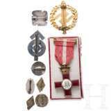 Kleines Ordens- und Abzeichenkonvolut - фото 2