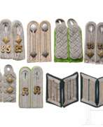 Product catalog. Kleines Konvolut Schulterstücke für Infanterieeinheiten