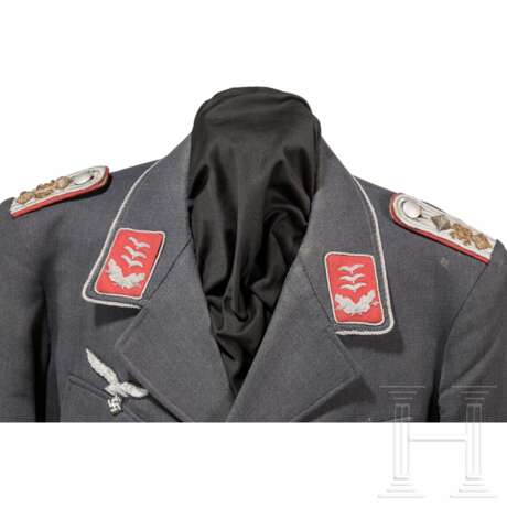 Uniformensemble für eine Hauptmann im Flak-Regiment 38 in Linz - фото 3