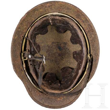 Stahlhelm M40 mit einen Helmabzeichen - фото 3