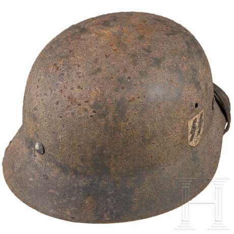 Stahlhelm M40 mit einen Helmabzeichen - фото 4