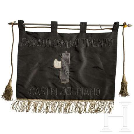 Faschistisches Banner "Fascio di combattimento Castel del Piano", vor 1945 - photo 1