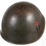 Glocke eines Stahlhelms M 33 mit Emblem des "Valanga" Bataillons der Decima MAS - photo 4