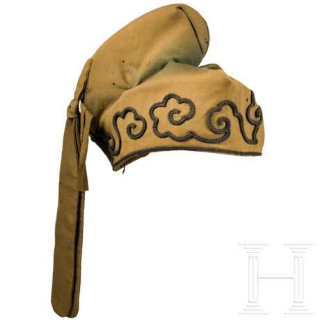 Kopfbedeckung eines japanischen Militär-Richters, 1. Hälfte 20. Jhdt. - photo 2 Kopfbedeckung eines japanischen Militär-Richters, 1. Hälfte 20. Jhdt. - photo 2