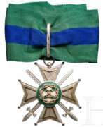 Romania. Ehrenzeichen für Verdienst (Crucea de Onoare "Pentru Merit") - Halskreuz mit Schwertern für Militärverdienst