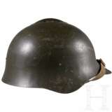 Stahlhelm M 36 mit Emblem - фото 2