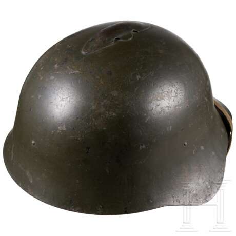 Stahlhelm M 36 mit Emblem - фото 4