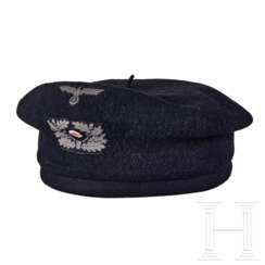 A Beret for Heer Panzer Personnel