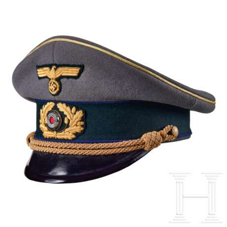 A Visor Cap for a Heer Medical General - photo 1 A Visor Cap for a Heer Medical General - photo 1