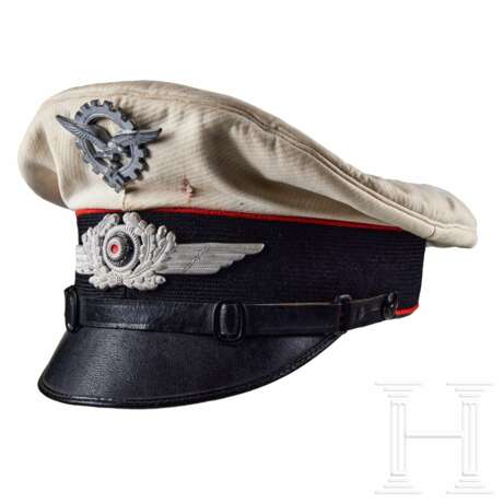 A Summer Visor Cap for Luftwaffe Civilian Flak Technicians (Generalluftzeugmeister) - photo 1 A Summer Visor Cap for Luftwaffe Civilian Flak Technicians (Generalluftzeugmeister) - photo 1