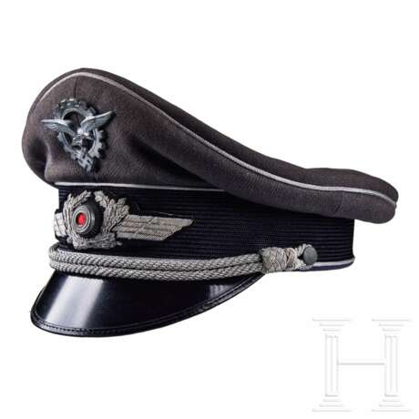 A Visor Cap for Luftwaffe Civilian Technicians (Generalluftzeugmeister) - photo 1 A Visor Cap for Luftwaffe Civilian Technicians (Generalluftzeugmeister) - photo 1