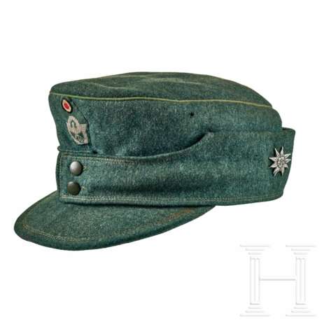 A Visored Field Cap for Municipal Police - Foto 1 A Visored Field Cap for Municipal Police - Foto 1