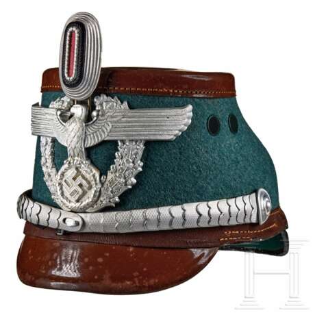 A Shako for Rural Police Officers - Foto 1 A Shako for Rural Police Officers - Foto 1