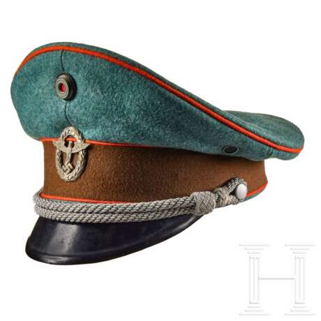 A Visor Cap for a Rural Police Officer - Foto 1 A Visor Cap for a Rural Police Officer - Foto 1