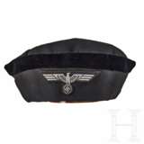 A Beret for Judicial Court Assessors - photo 1