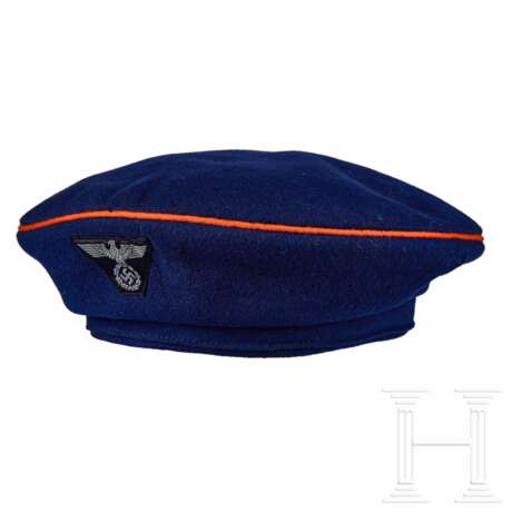 A Visorless Cap for Female ReichsPost Personnel - photo 1