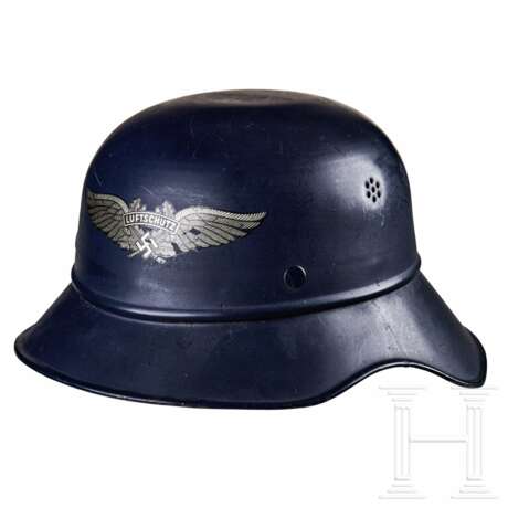 A steel helmet, Luftschutz, Gladiator - фото 1