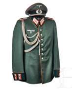 Übersicht. A parade tunic and visor of an Oberstleutnant of the engineers