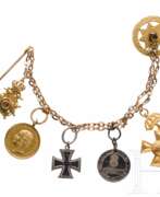 Miniatures. Fünfteiliges hannoversches Miniaturenkettchen, um 1900