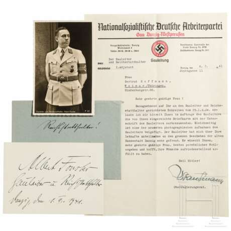 Albert Forster (1902 - 1952) - signierte Karte, Portraitpostkarte und Übersendungsschreiben an die Sammlerin, 1941 - Foto 1