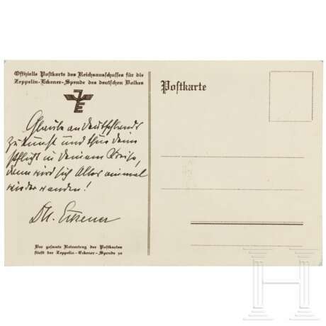 Hugo Eckener (1868 - 1954) - Portraitpostkarte mit eigenhändigem Text und Unterschrift um, 1925/30 - photo 2