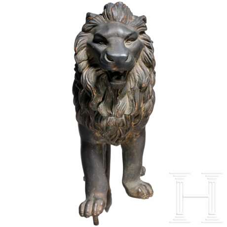 Löwe zum Helm M 1852 der Leibgarde der Hartschiere - photo 2