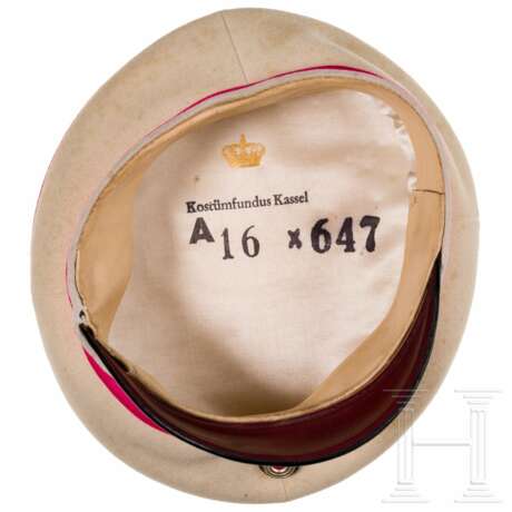 Kronprinz Wilhelm von Preußen (1882 - 1951) - persönliche Schirmmütze als Oberst à la suite im Kürassier-Regiment "Königin" (Pommersches) Nr. 2, um 1913/14 - фото 3