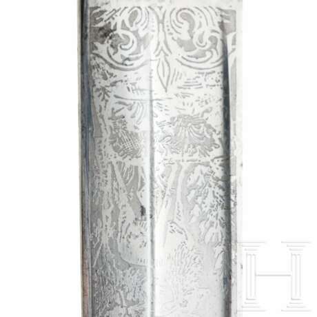 Luxus-Hirschfänger mit gravierter Geschenkwidmung des 14. Jägerbataillons in Colmar, Solingen, datiert 1894 - photo 3