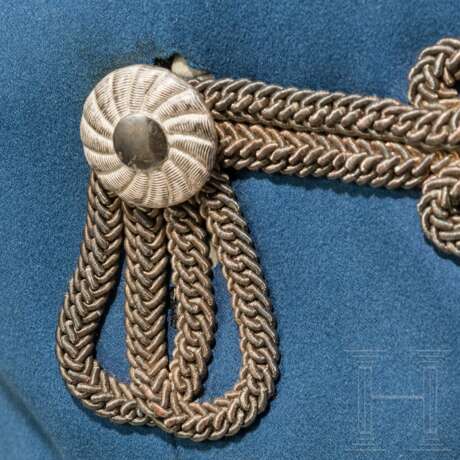 Attila für Offiziere der Husaren-Regimenter Nr. 12, 13, 16 oder 19, um 1900 - photo 4 Attila für Offiziere der Husaren-Regimenter Nr. 12, 13, 16 oder 19, um 1900 - photo 4