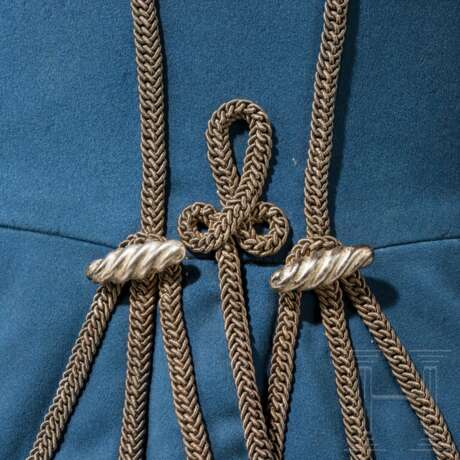 Attila für Offiziere der Husaren-Regimenter Nr. 12, 13, 16 oder 19, um 1900 - photo 6 Attila für Offiziere der Husaren-Regimenter Nr. 12, 13, 16 oder 19, um 1900 - photo 6