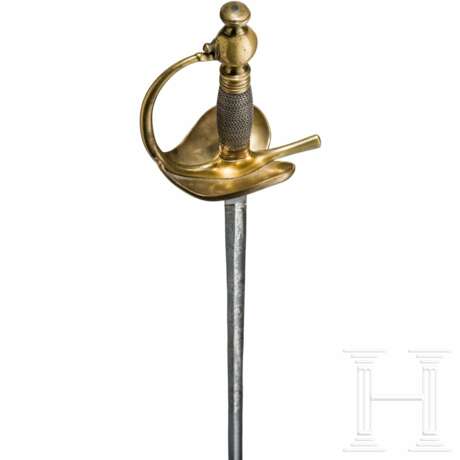 Kürassier-Stichdegen nach russischer Form für einen Angehörigen im Braunschweigischen Husaren-Regiment Nr. 17, um 1924 - photo 4 Kürassier-Stichdegen nach russischer Form für einen Angehörigen im Braunschweigischen Husaren-Regiment Nr. 17, um 1924 - photo 4