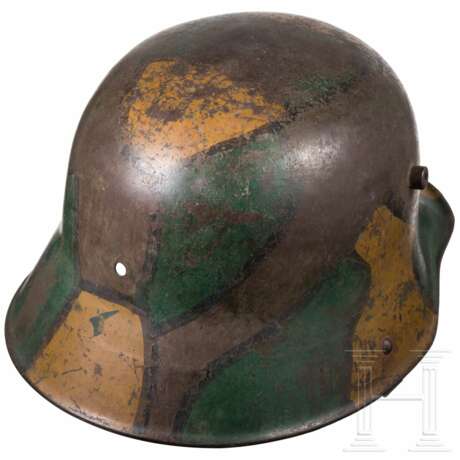 Stahlhelm M 16 mit Mimikry-Anstrich - photo 4