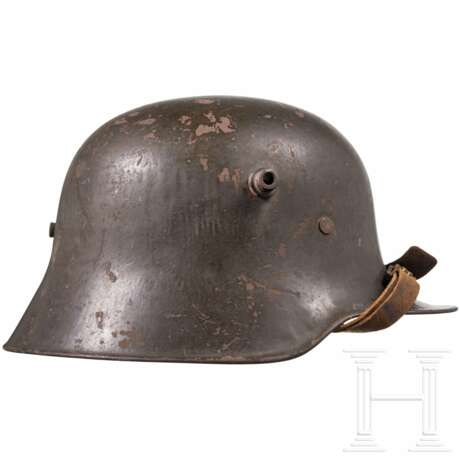 Stahlhelm M 17, datiert 1918 - Foto 2 Stahlhelm M 17, datiert 1918 - Foto 2
