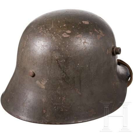 Stahlhelm M 17, datiert 1918 - Foto 3 Stahlhelm M 17, datiert 1918 - Foto 3